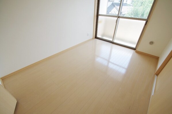 スカイビレッジの物件内観写真